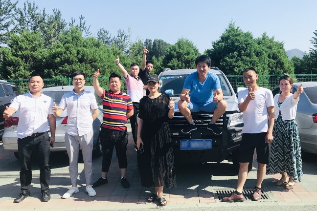 outdoor team building